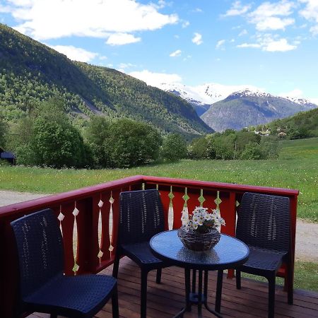 Eidsdal Camping Og Feriehus Ngoại thất bức ảnh