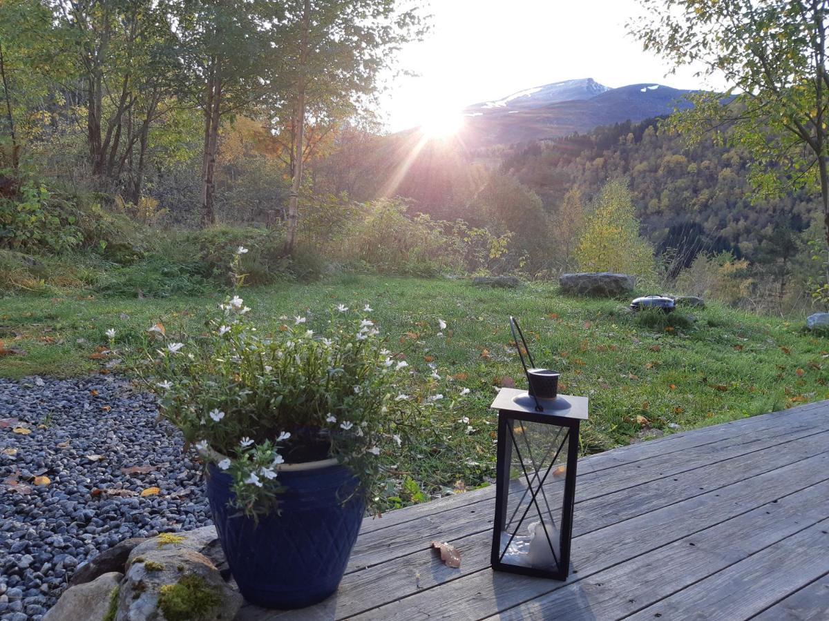 Eidsdal Camping Og Feriehus Ngoại thất bức ảnh