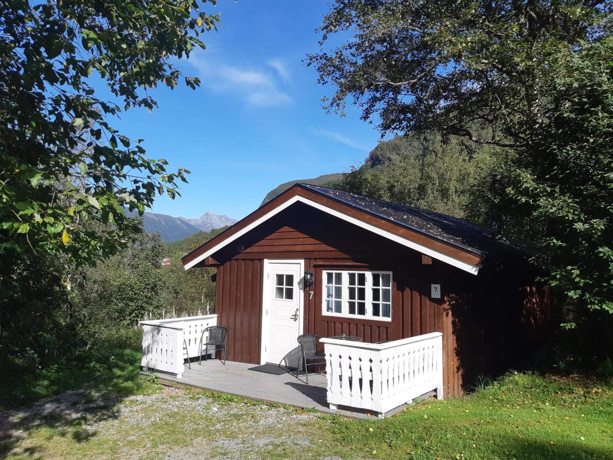 Eidsdal Camping Og Feriehus Ngoại thất bức ảnh